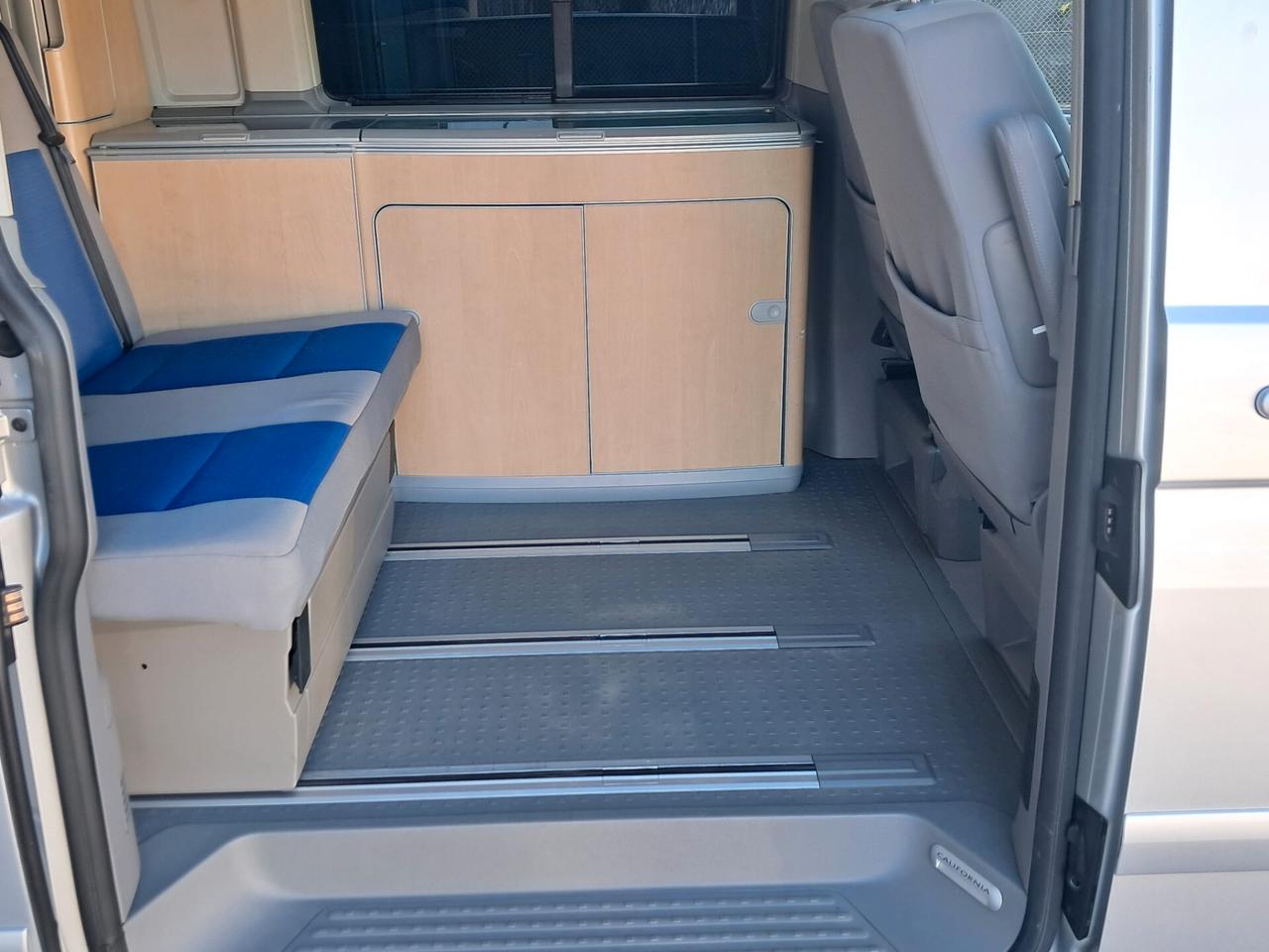 VOLKSWAGEN T5 CALIFORNIA 2.5 TDI 131 CV CONFORTLINE