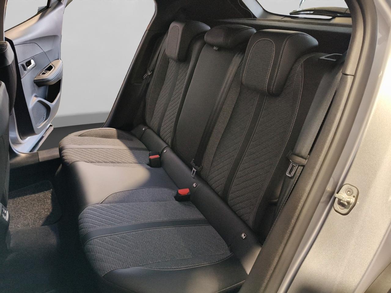 Peugeot 2008 PureTech 100CV S&S Allure