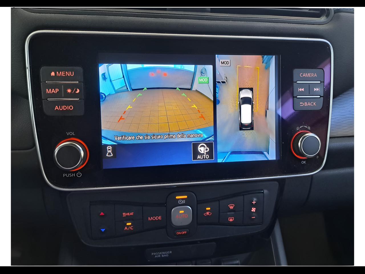 NISSAN LEAF 40KWH TEKNA