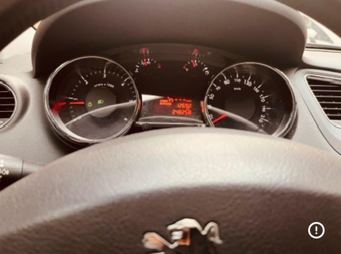 Peugeot 5008 1.6 HDi 112CV Business