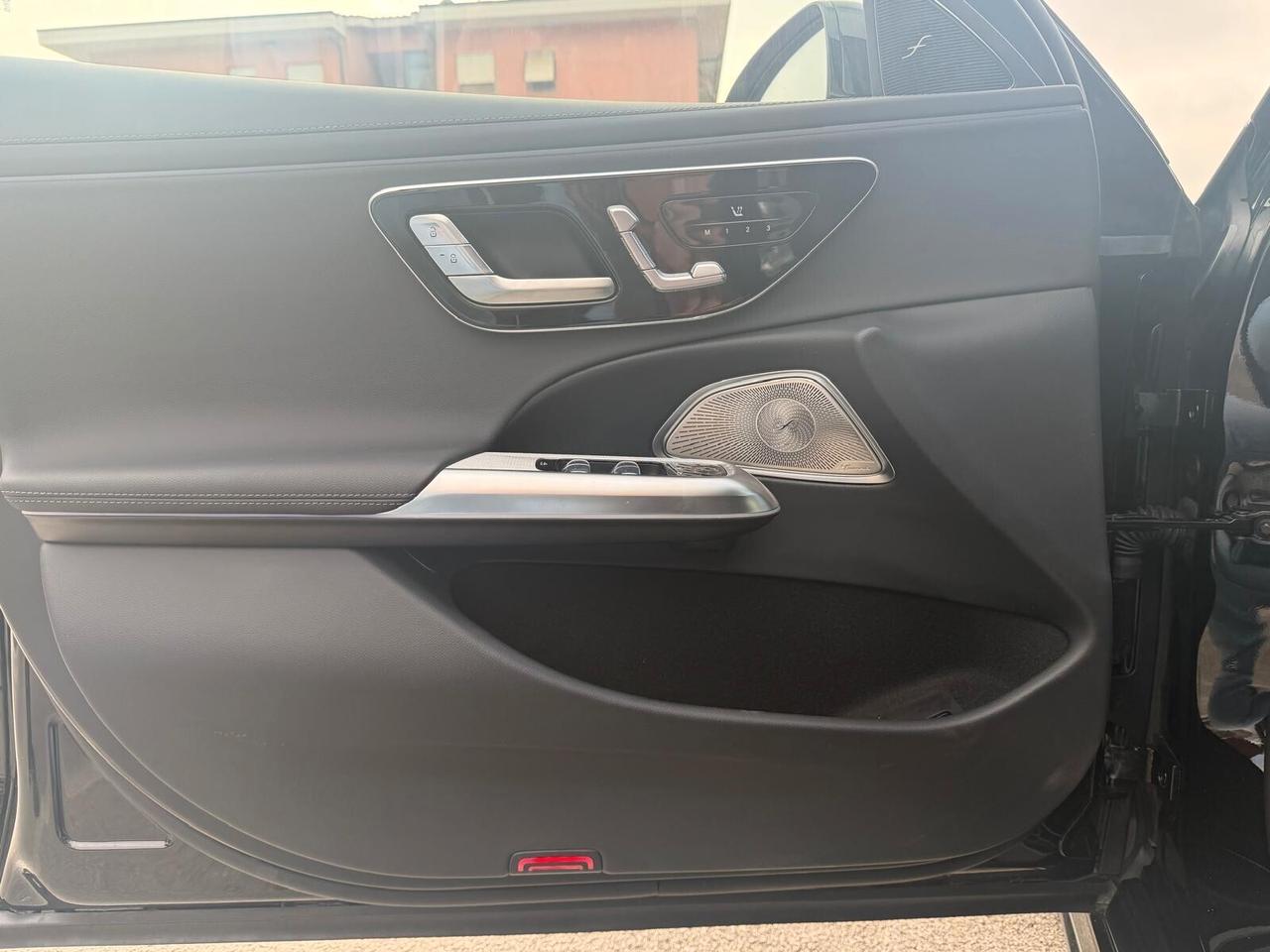 Mercedes-benz E 220 D/ MILD HYBRID/4MATIC/S.WAMG LINE/PREMIUM/CERCHI 19 AMG/IMPIANTO BURMUSTER/PACCHETTO LUCI !!