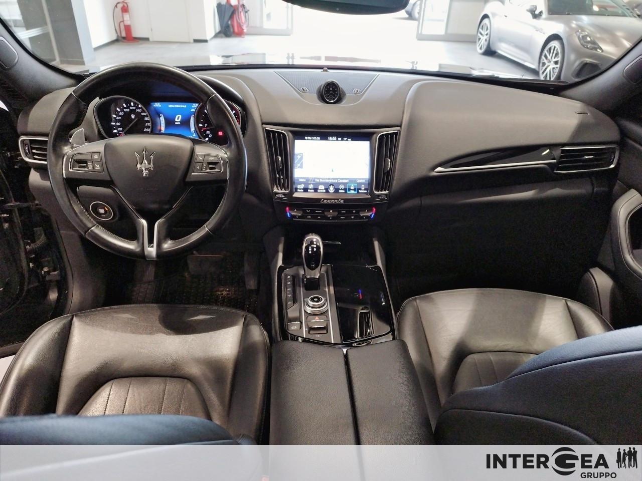 MASERATI Levante 3.0 V6 275cv auto