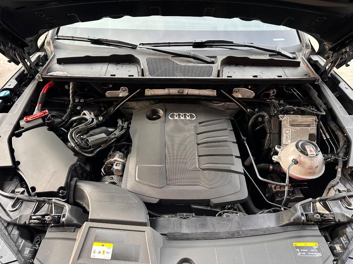 AUDI - Q5 - 40 TDI quattro S tronic Business