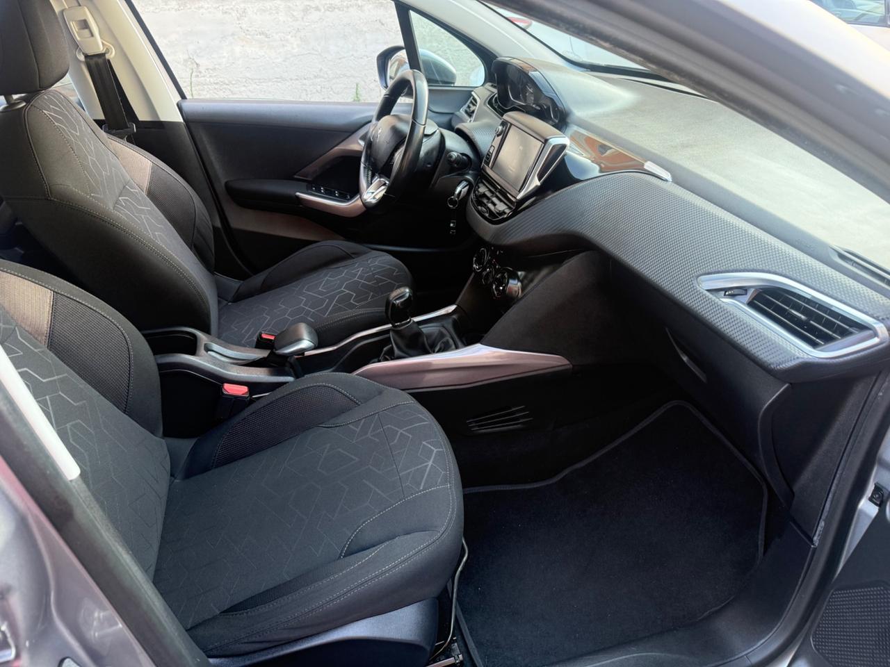 Peugeot 2008 1.6diesel - 2015