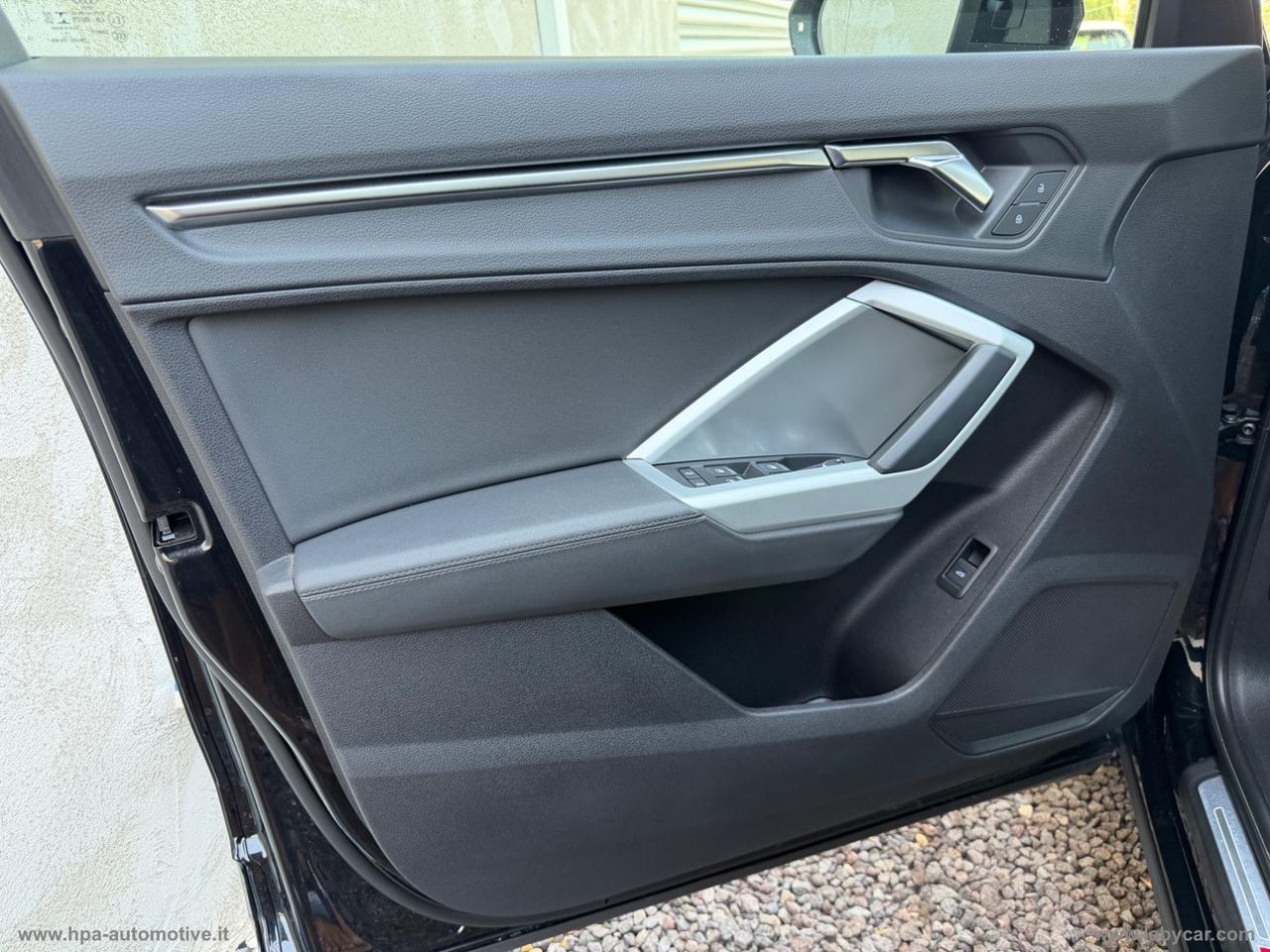 AUDI Q3 2.0TDI 150 S-tronic S-LINE NAVI FULL LED PELLE AUTOMATICA