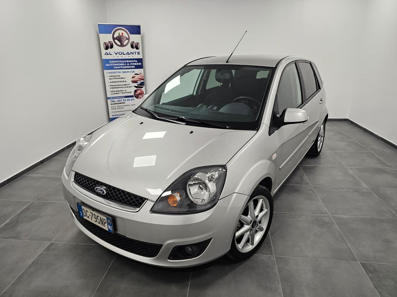 Ford Fiesta 1.2 16V 5p. Titanium - Solo 16mila Km -