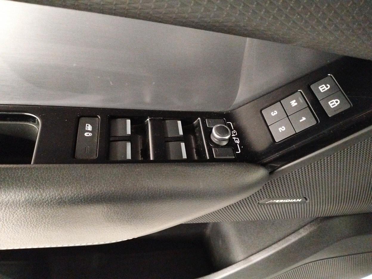 Land Rover Range Rover Velar 2.0d i4 mhev R-Dynamic S 4wd 204cv auto