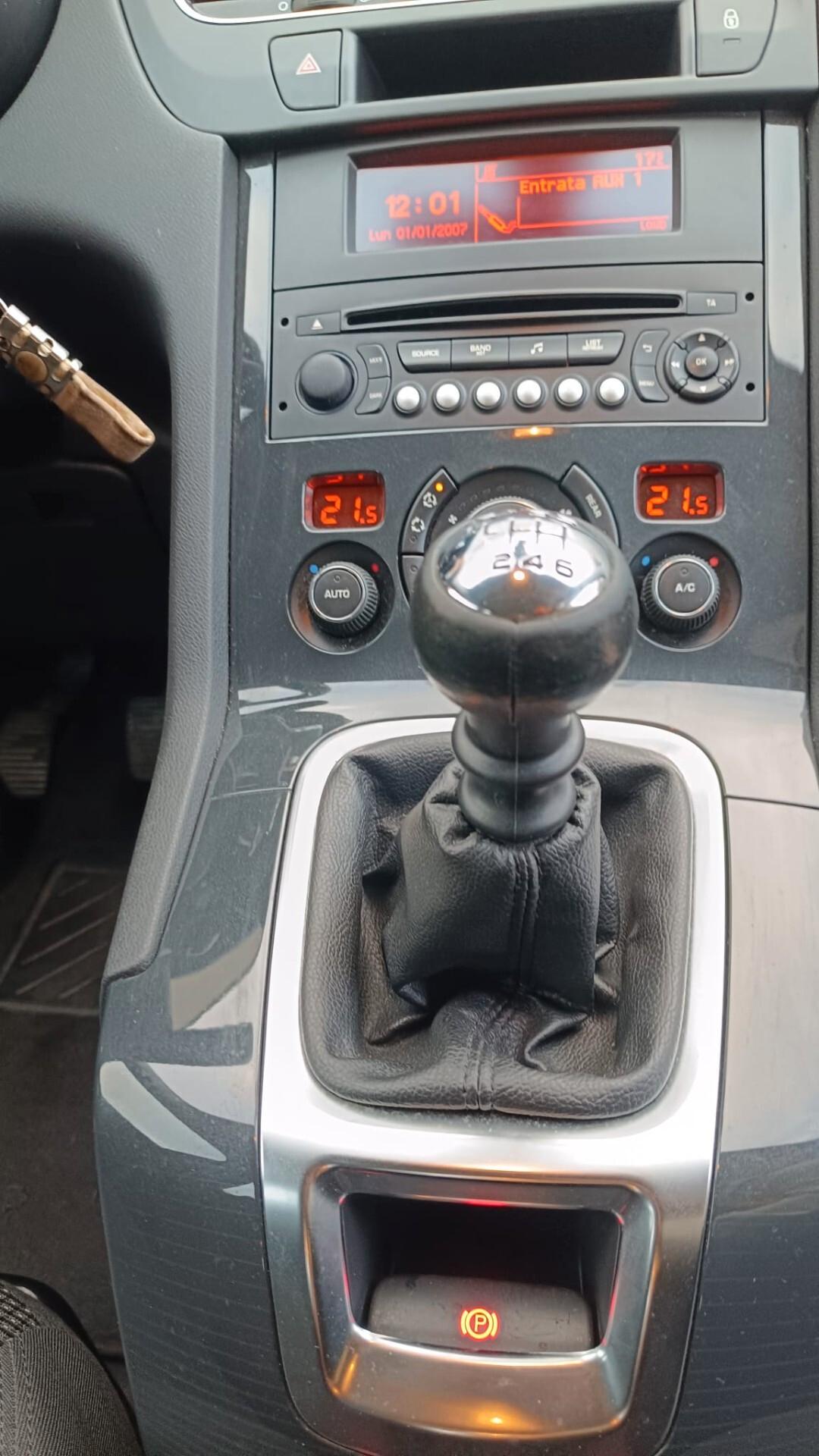 Peugeot 3008 BlueHDi 120 S&S Business