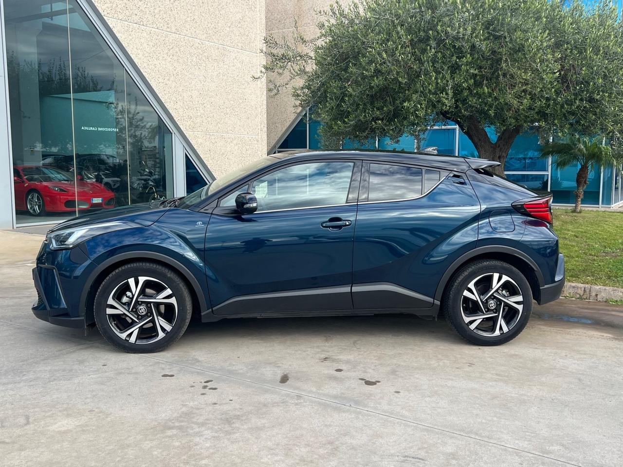 Toyota C-HR 1.8 Hybrid E-CVT Trend