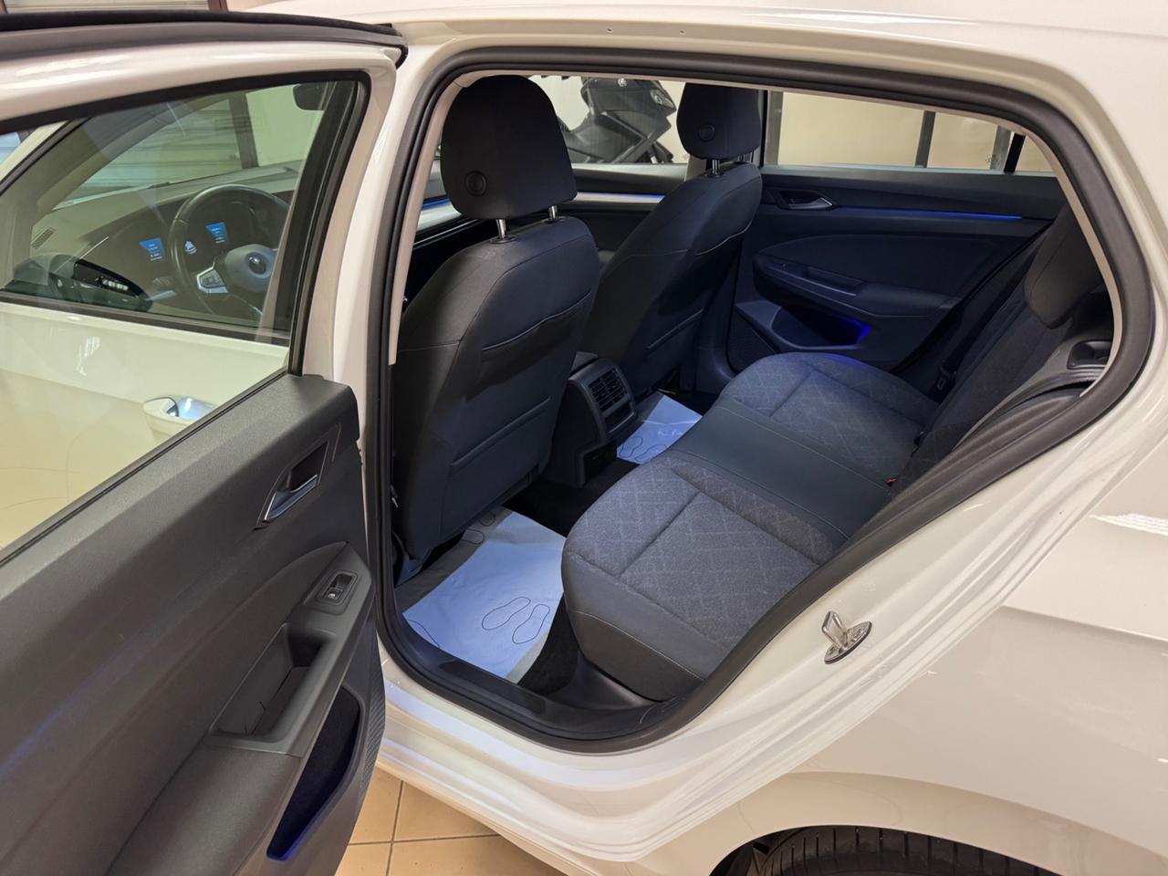 Volkswagen Golf 1.0 TSI EVO Life