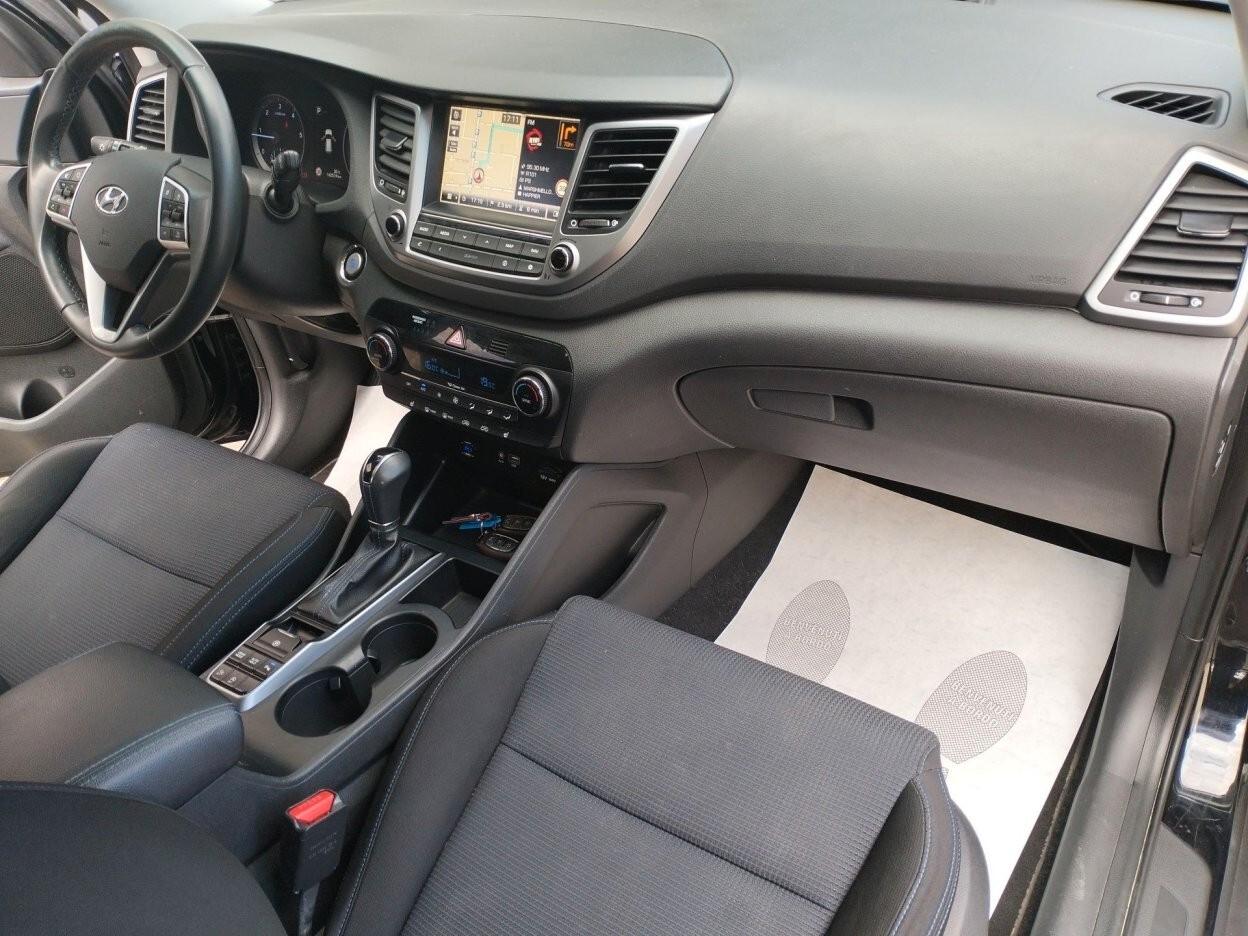 Hyundai TUCSON II 2017 1.7 crdi Xpossible 2wd 141cv dct