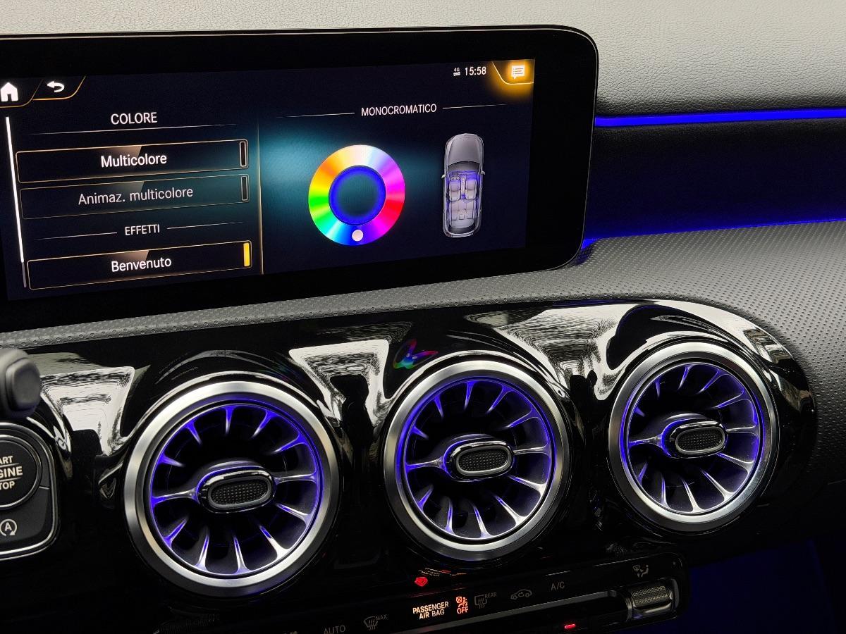 Mercedes Classe A 200d Premium AMG Night Edition 150CV