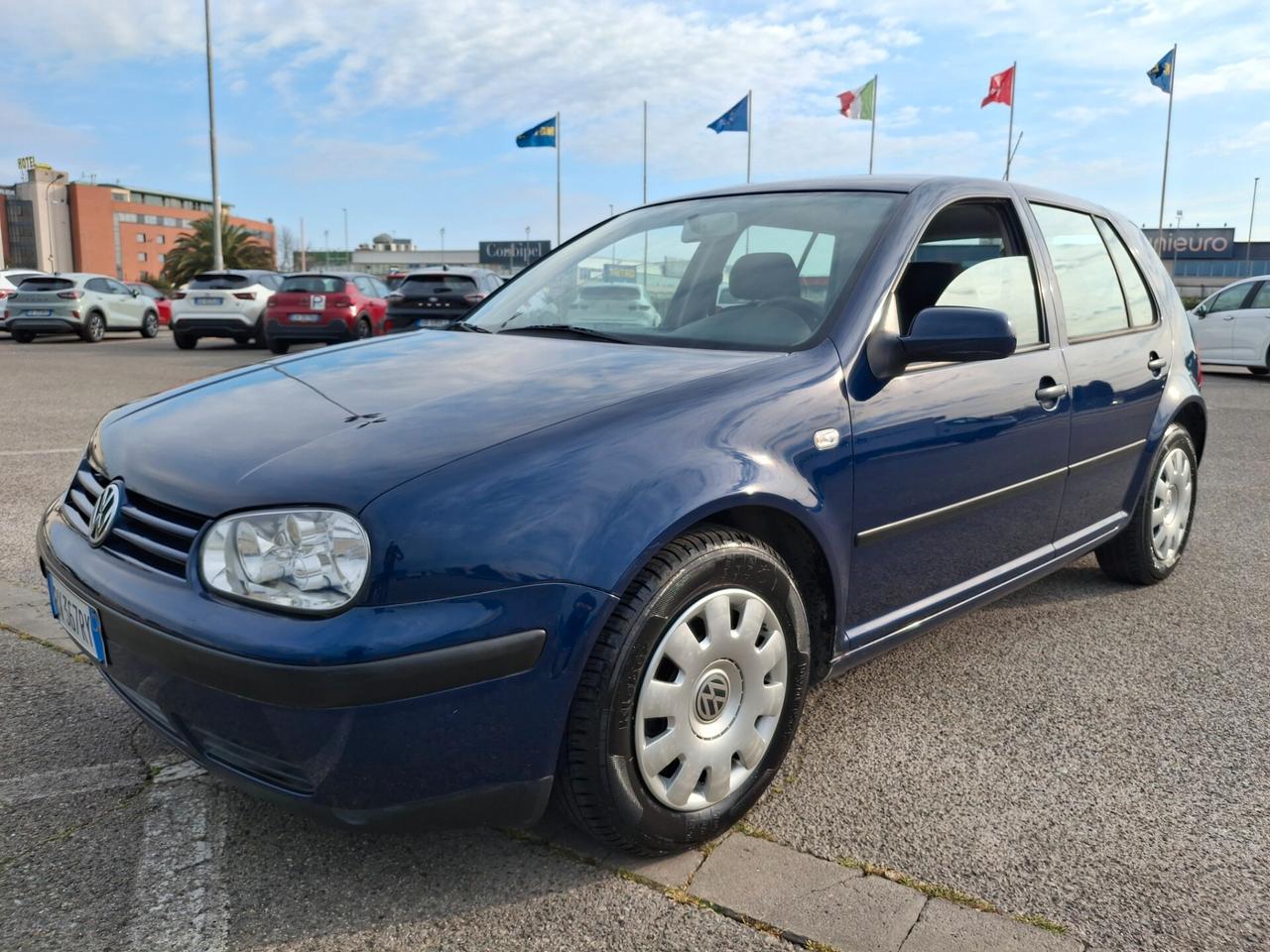 Volkswagen Golf 1.4 BENZINA-SOLO 81mila KM.