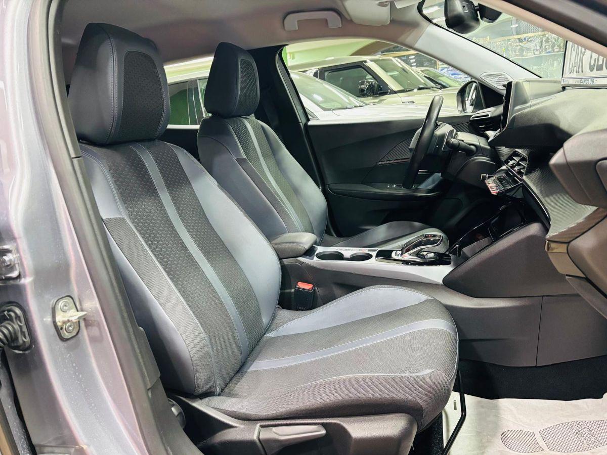 Peugeot 2008 II 1.5 BlueHDi 130 Automatica Allure Pack Navi