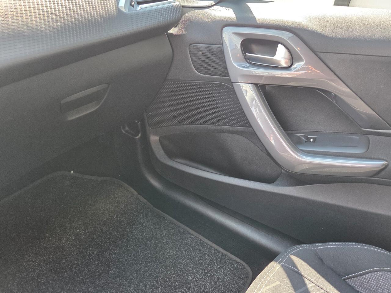 Peugeot 2008 HDI 100 CV CON SOLO 37.700 KM