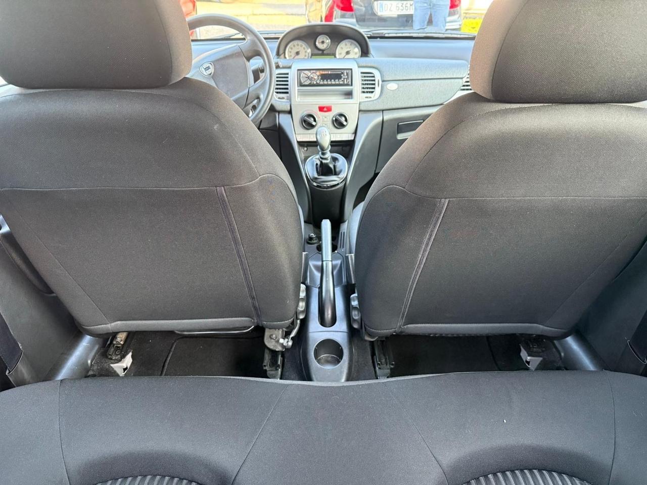 Lancia Ypsilon 1.2 Versus