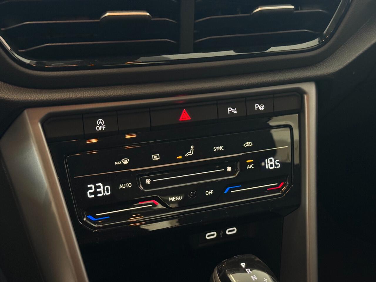 WOLKSWAGEN T-ROC 1.5cc 150Cv R-Line *IVA* WRAPPATO