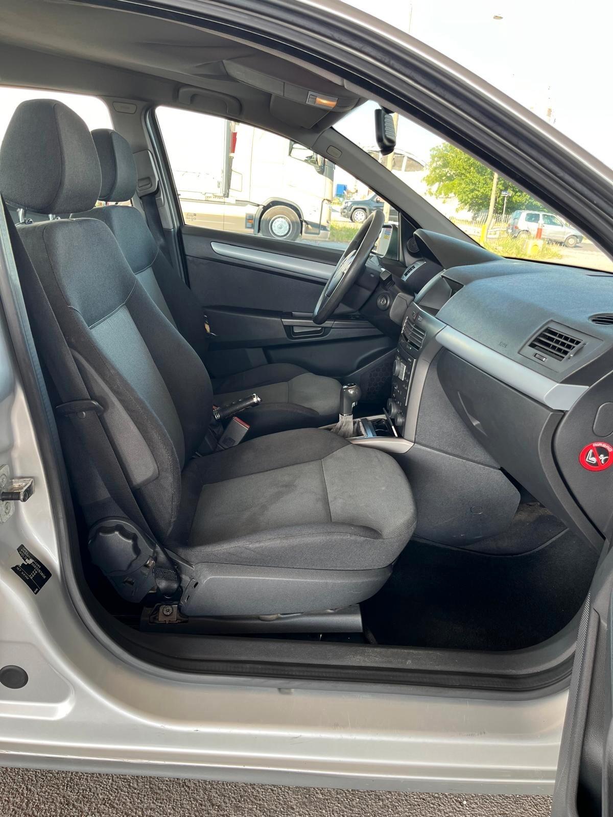 Opel Astra 1.4 16V Twinport Station Wagon Club