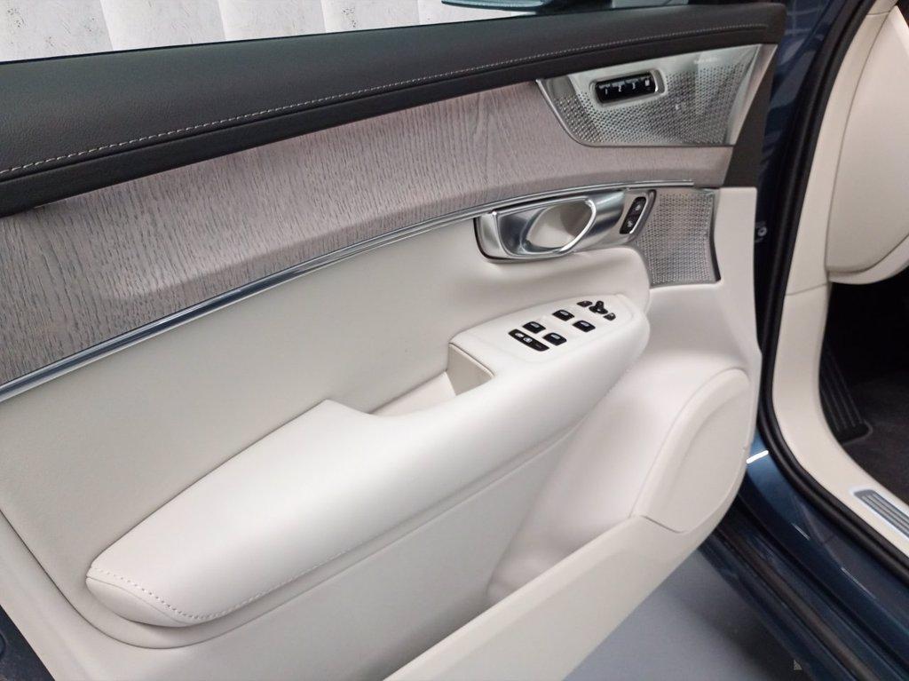 VOLVO XC90 2.0 t8 phev Ultra Bright awd 7p.ti auto del 2025