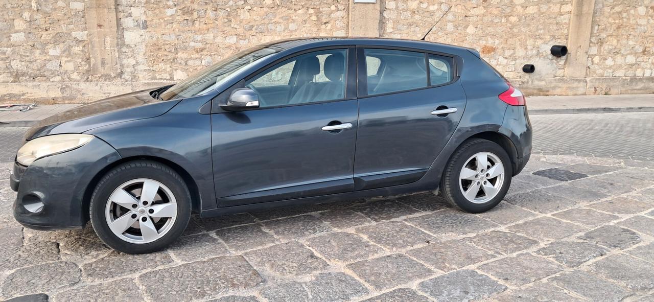 Renault Megane Mégane 1.5 dCi 110CV Dynamique