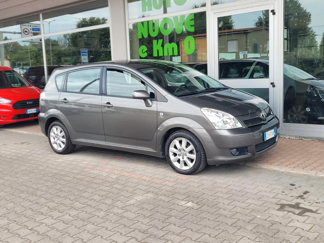 Toyota Corolla Verso 2.2 16V D-4D