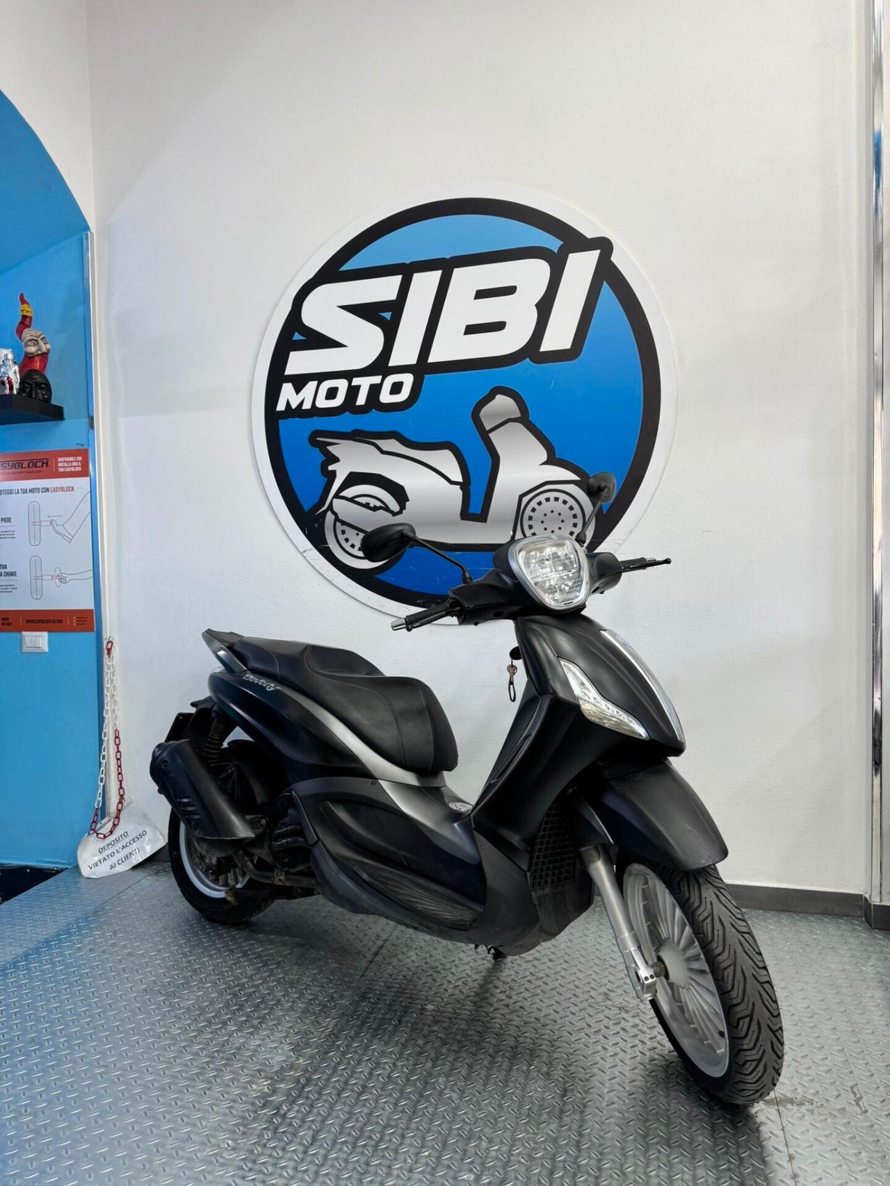 Piaggio Beverly 300