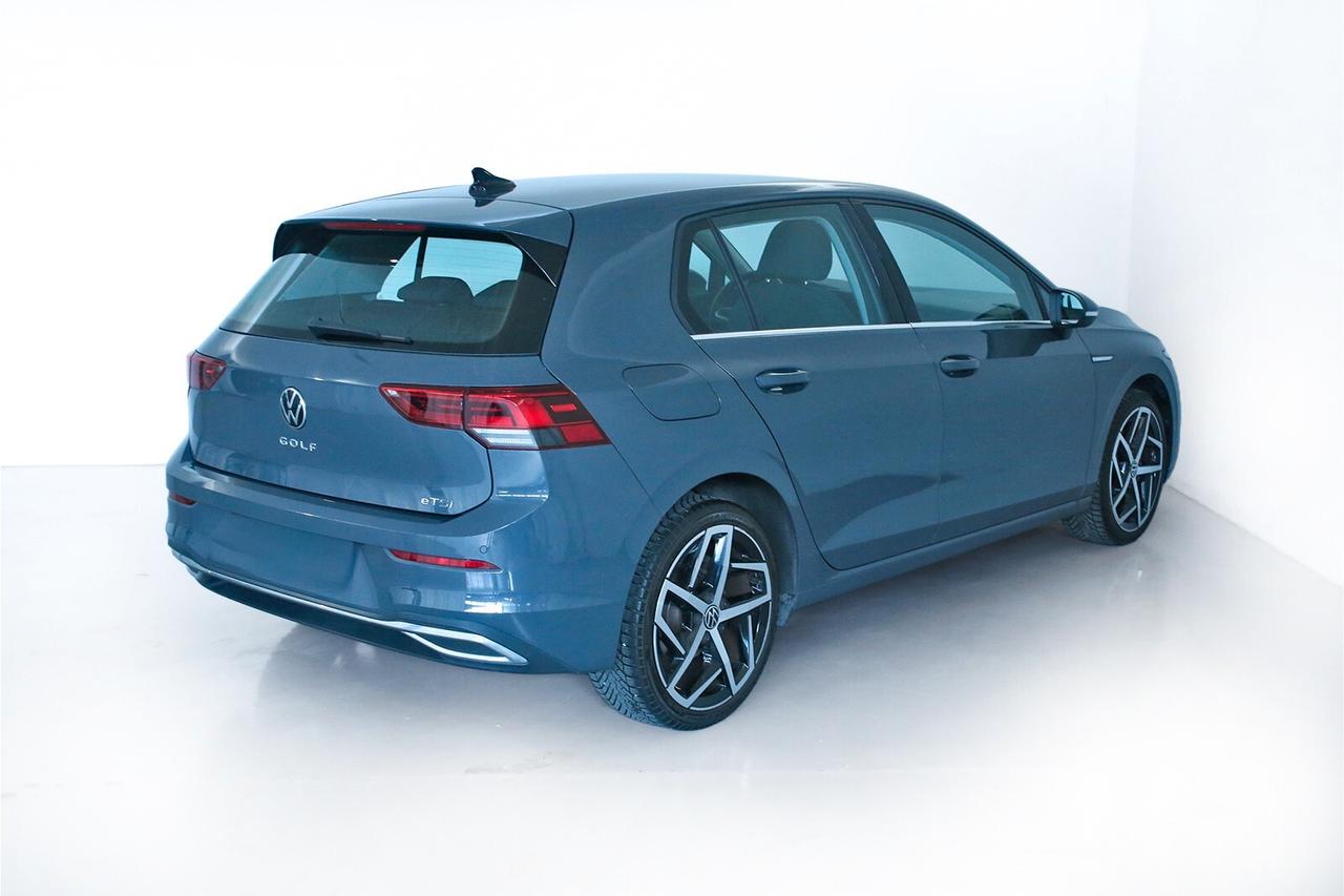 Volkswagen Golf 1.5 eTSI 130CV DSG