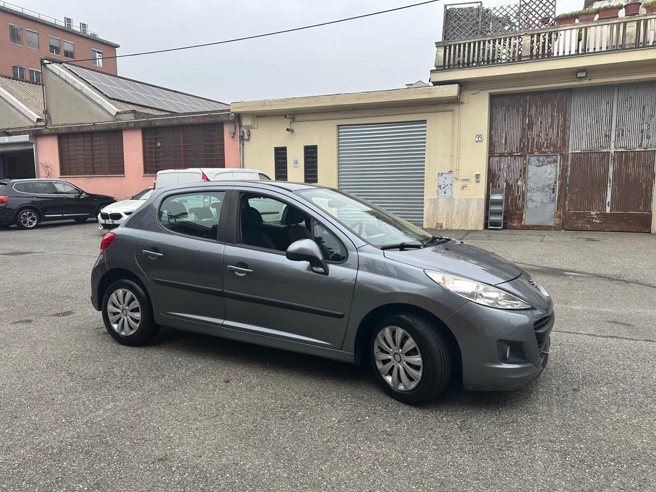 Peugeot 207 1.4 8V 75CV 5p. X Line ECO GPL