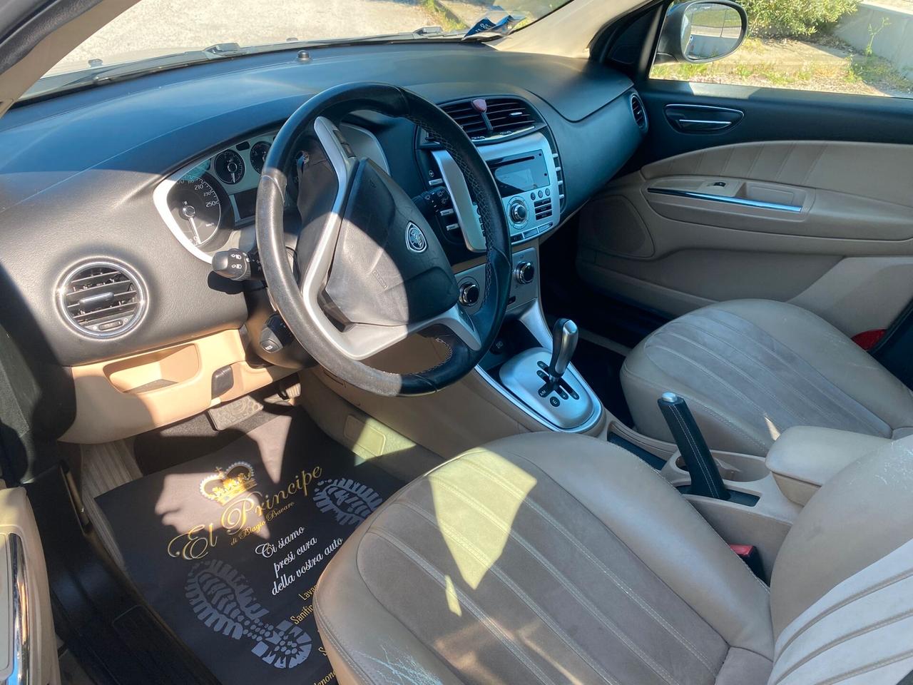 Lancia Delta 1.6 MJT DPF Selectronic Oro