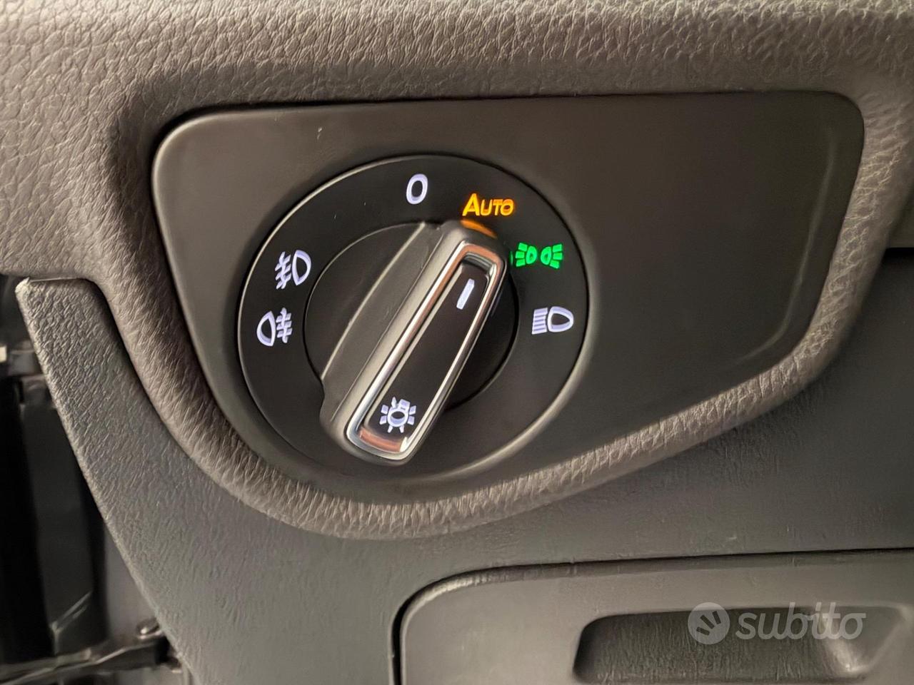 Volkswagen Touran 2.0 TDI 115 CV DSG IVA 7 posti