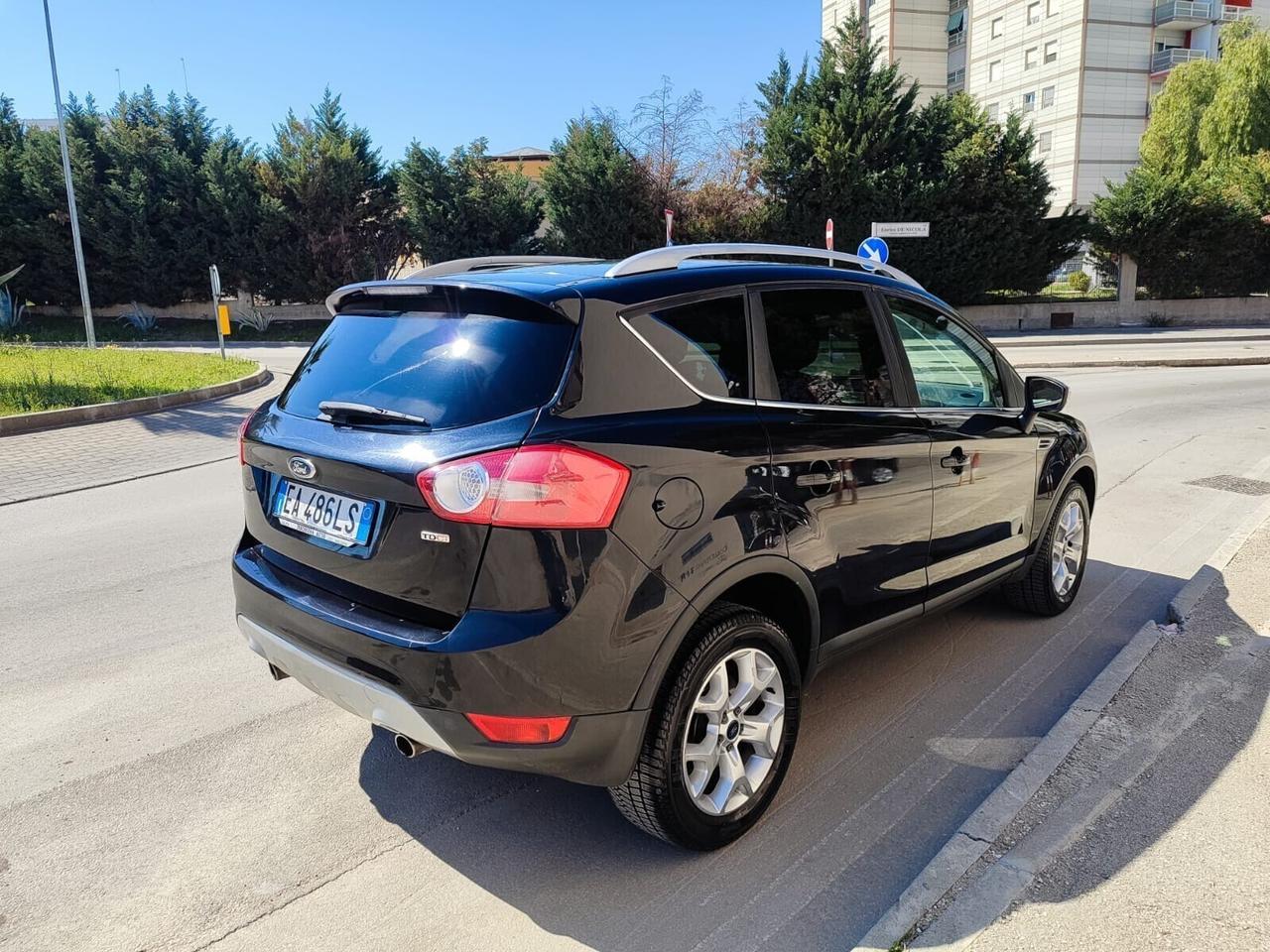 Ford Kuga 2.0 TDCi 136 CV TITANIUM!!!