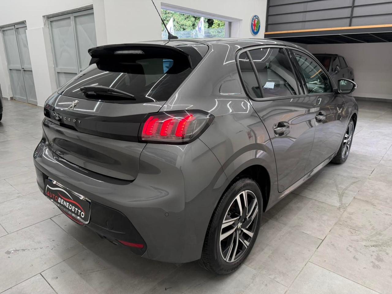 Peugeot 208 BlueHDi 100cv Allure 2021