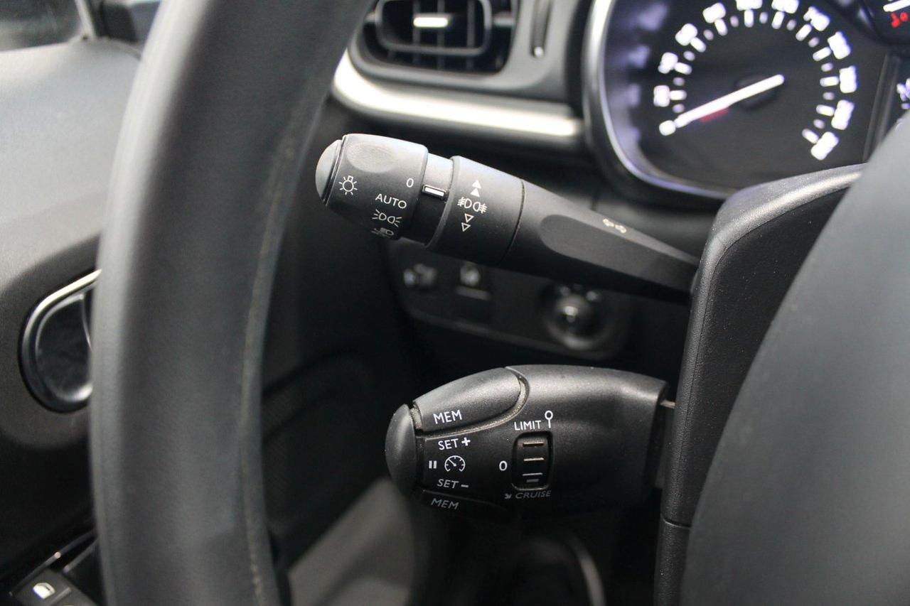 Citroen C3 1.2 puretech SHINE PLUS NAVI 82 Cv.