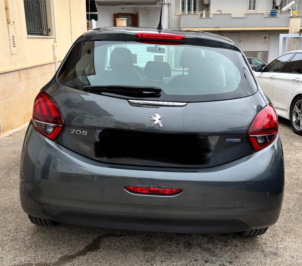 Peugeot 208 PureTech 82 5 porte Allure