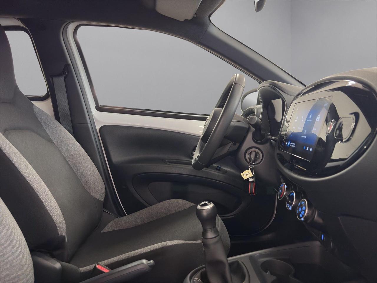 Toyota Aygo X 1.0 Active 72cv