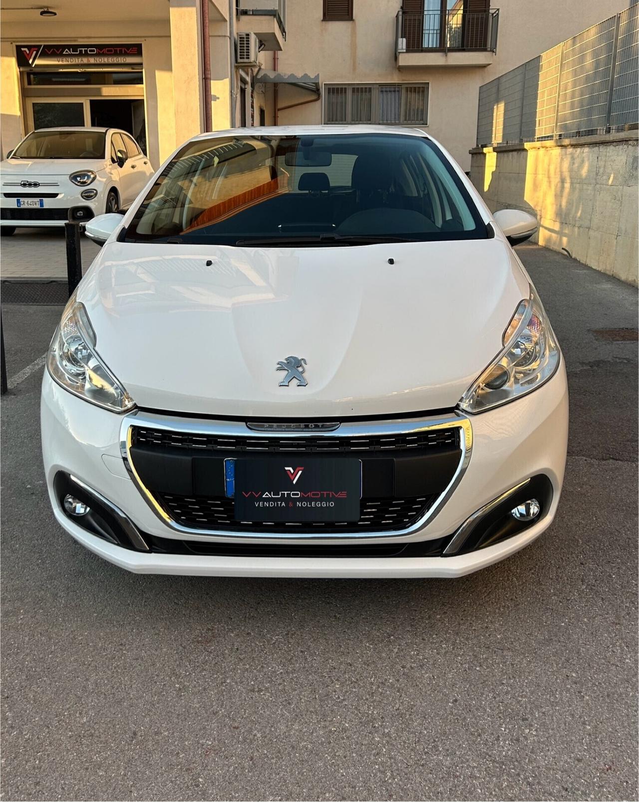 Peugeot 208 PureTech 82 5 porte Allure