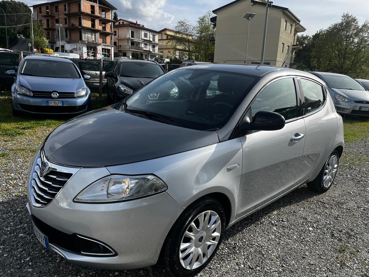 Lancia Ypsilon 1.2 69 CV 5 porte GPL Ecochic Platinum