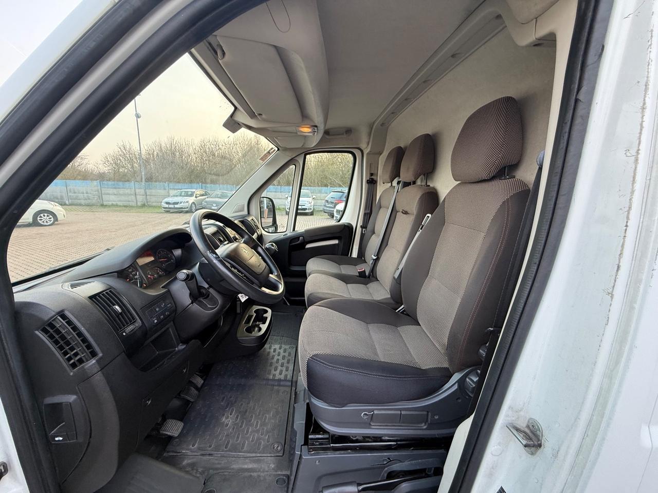 Peugeot Boxer 335 2.2 BlueHDi 140 S&S PC-TN Furgone