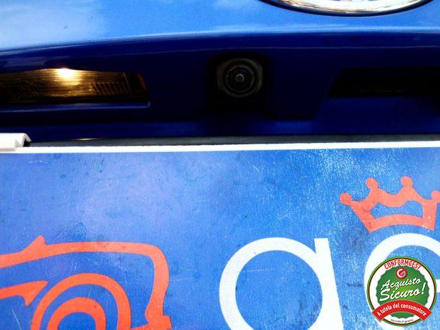 TOYOTA C-HR 1.8 Hybrid E-CVT Business