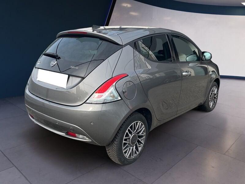 Lancia Ypsilon III 2021 1.0 firefly hybrid Gold s&s 70cv