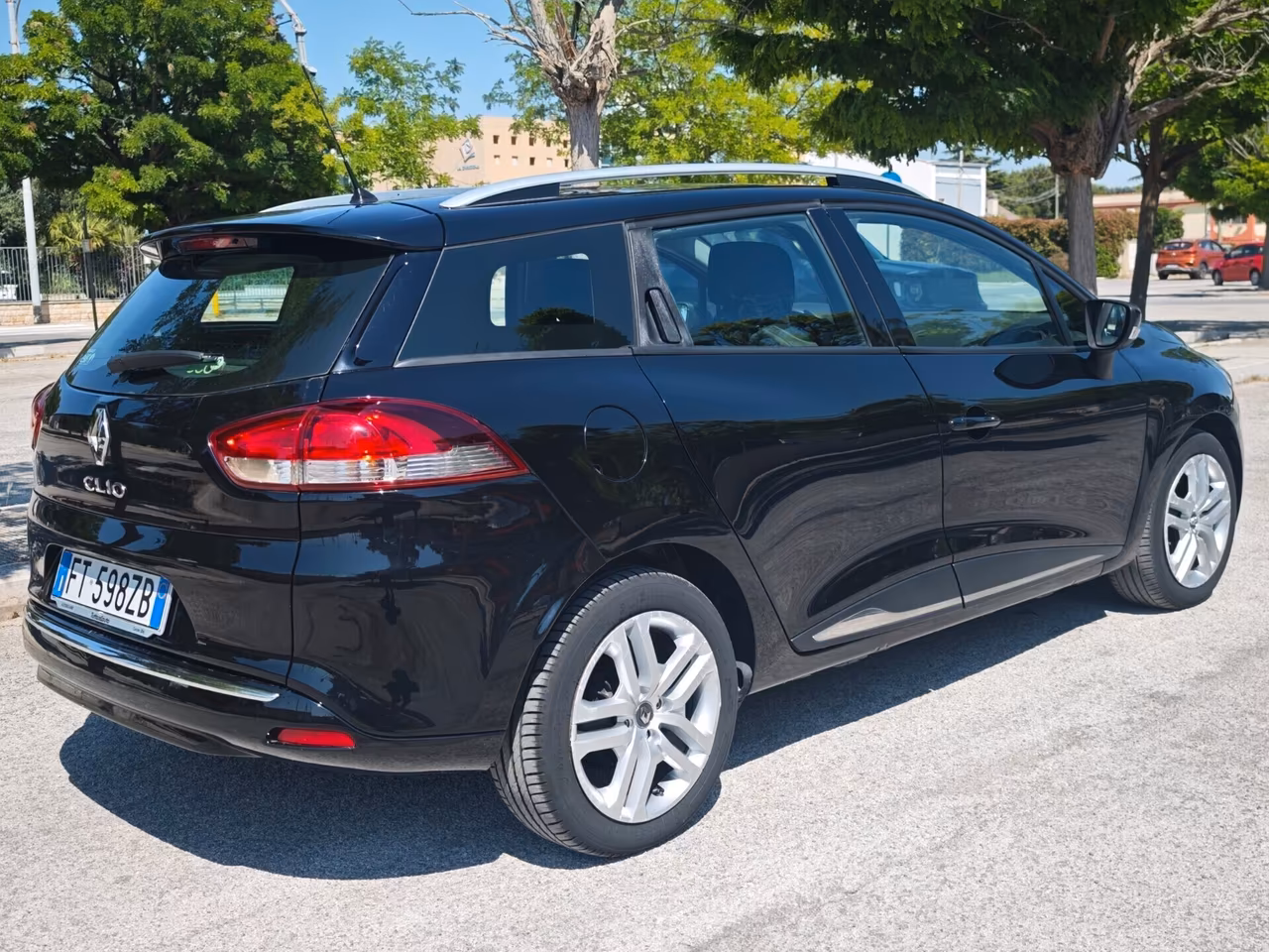 Renault Clio Sporter 1.5 dCi 90 CV Moschino Zen