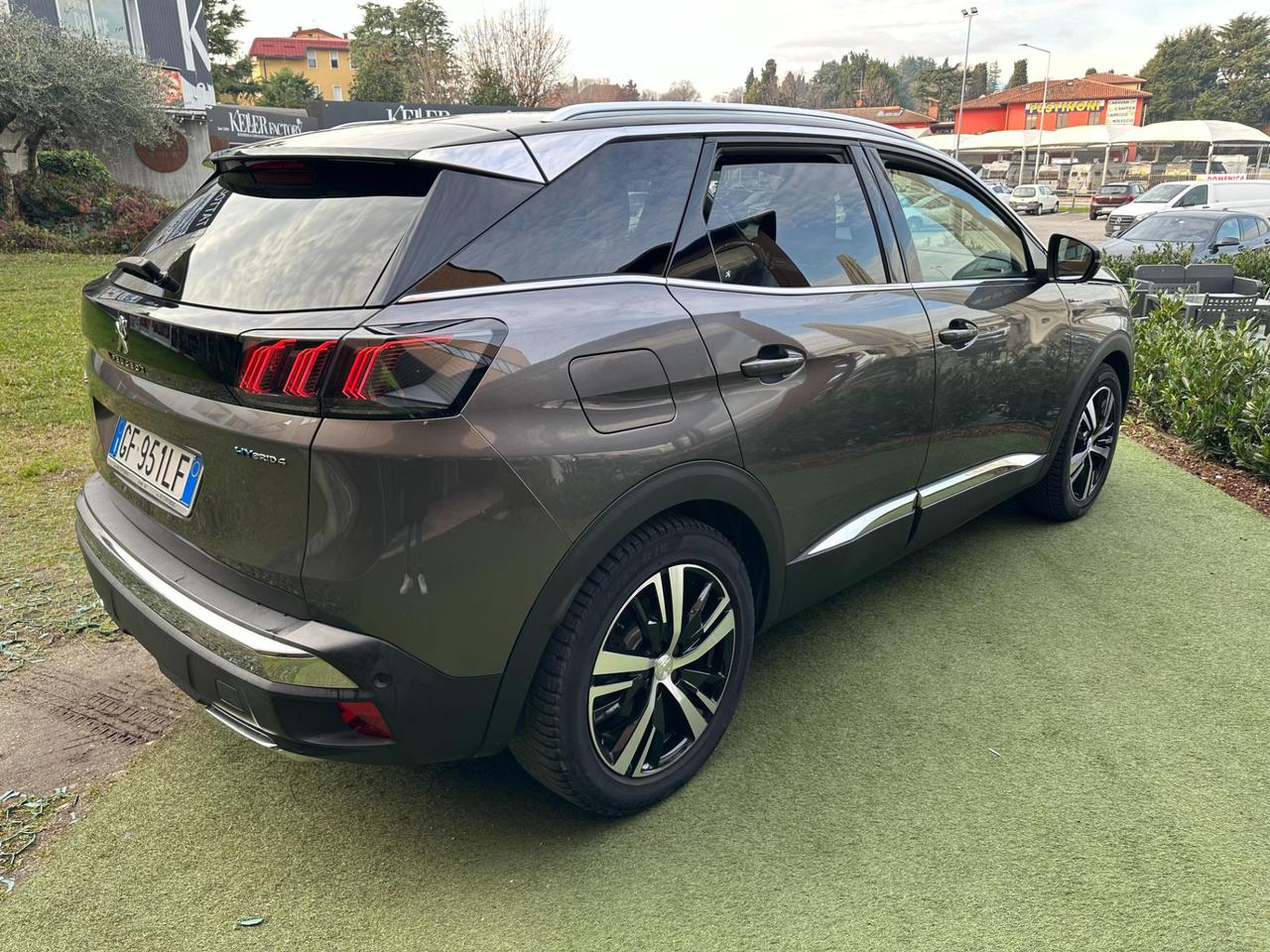 Peugeot 3008 3008 1.6 hybrid4 phev GT Pack 300cv e-eat8