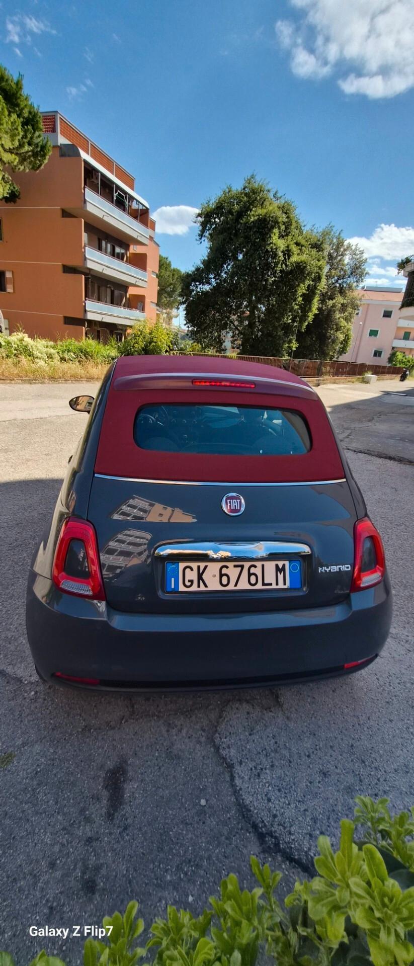 Fiat 500 C 1.0 Hybrid Connect