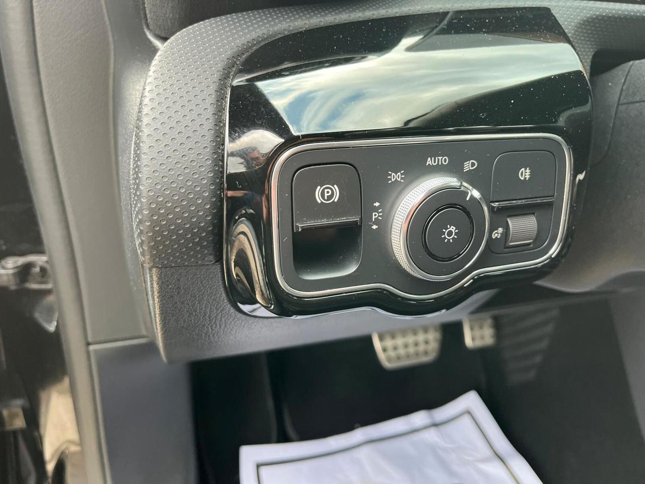 Mercedes-benz A 200 d Automatic Premium AMG INTERNO/ESTERNO