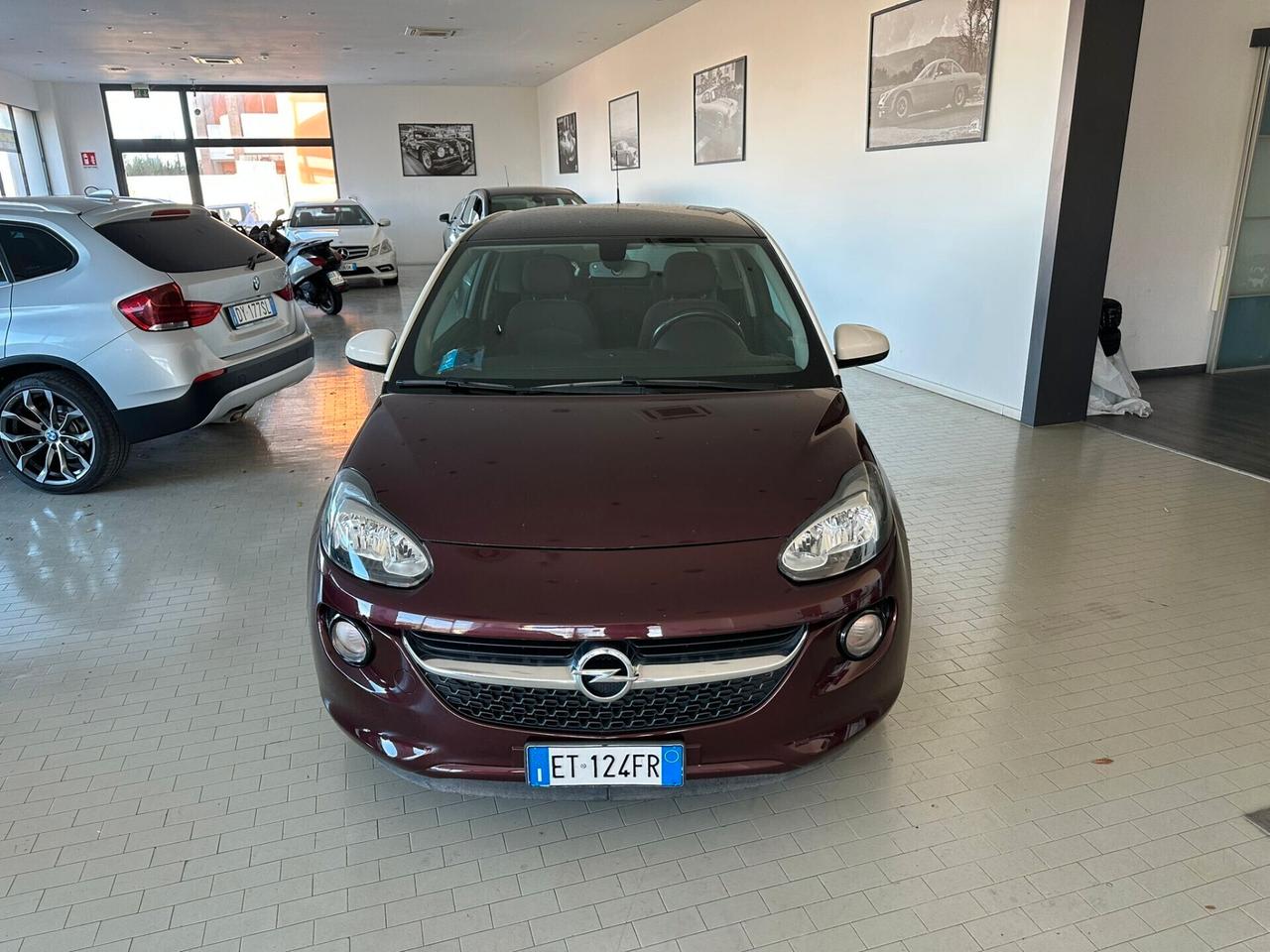 Opel Adam 1.2 70 CV White/Black Link
