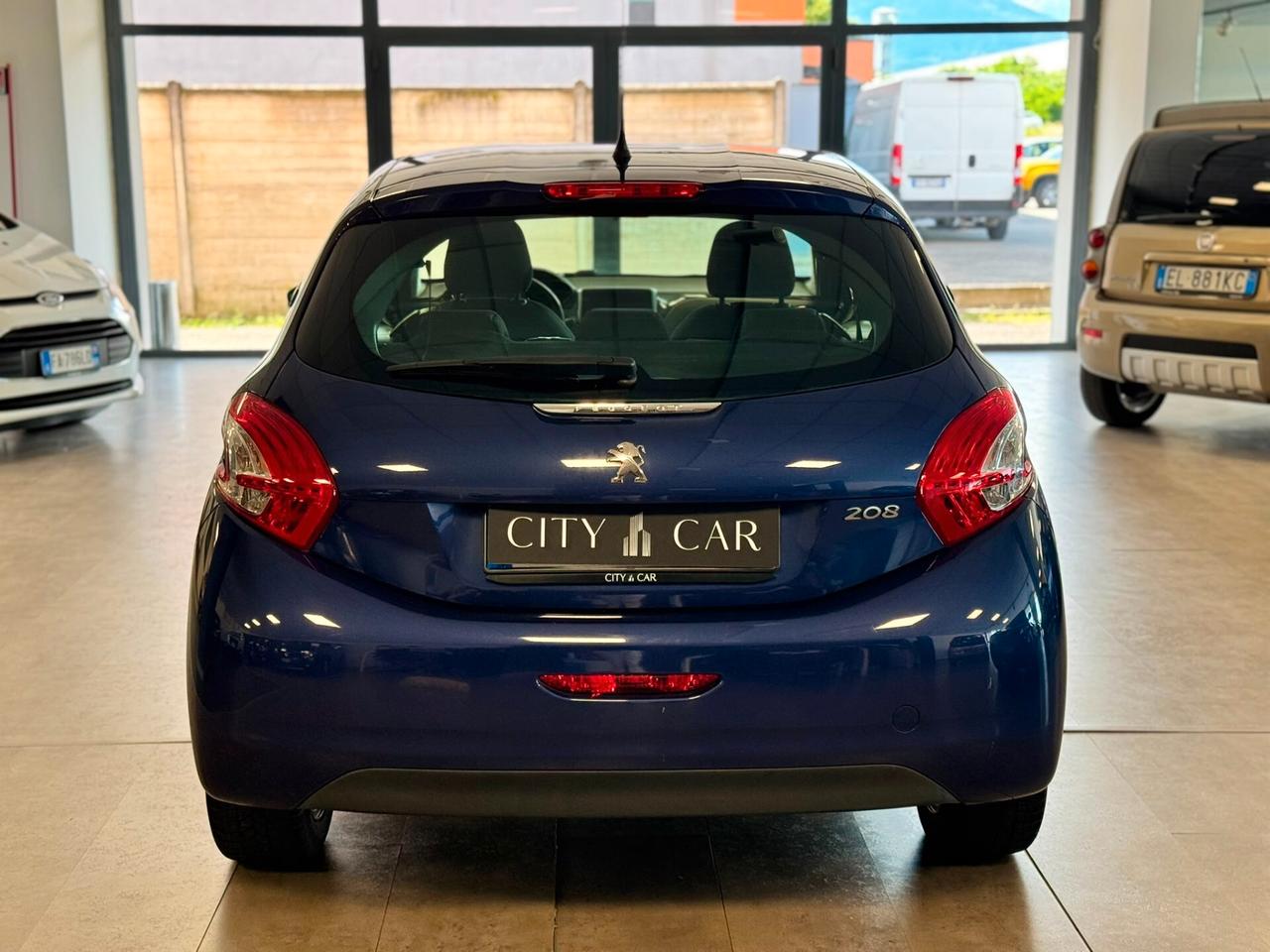 Peugeot 208 1.4 HDi 68 CV 3 porte Allure non e predisposta della cinghia a bagno d'olio