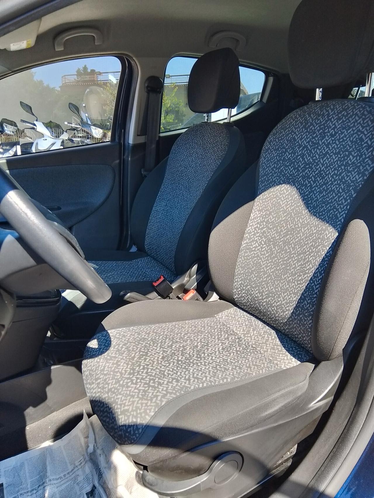 Lancia Ypsilon 1.2 69 CV 5 porte GPL Ecochic Gold