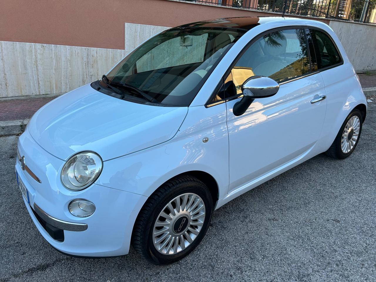 Fiat 500 1.2 Lounge ideale per neo patentati