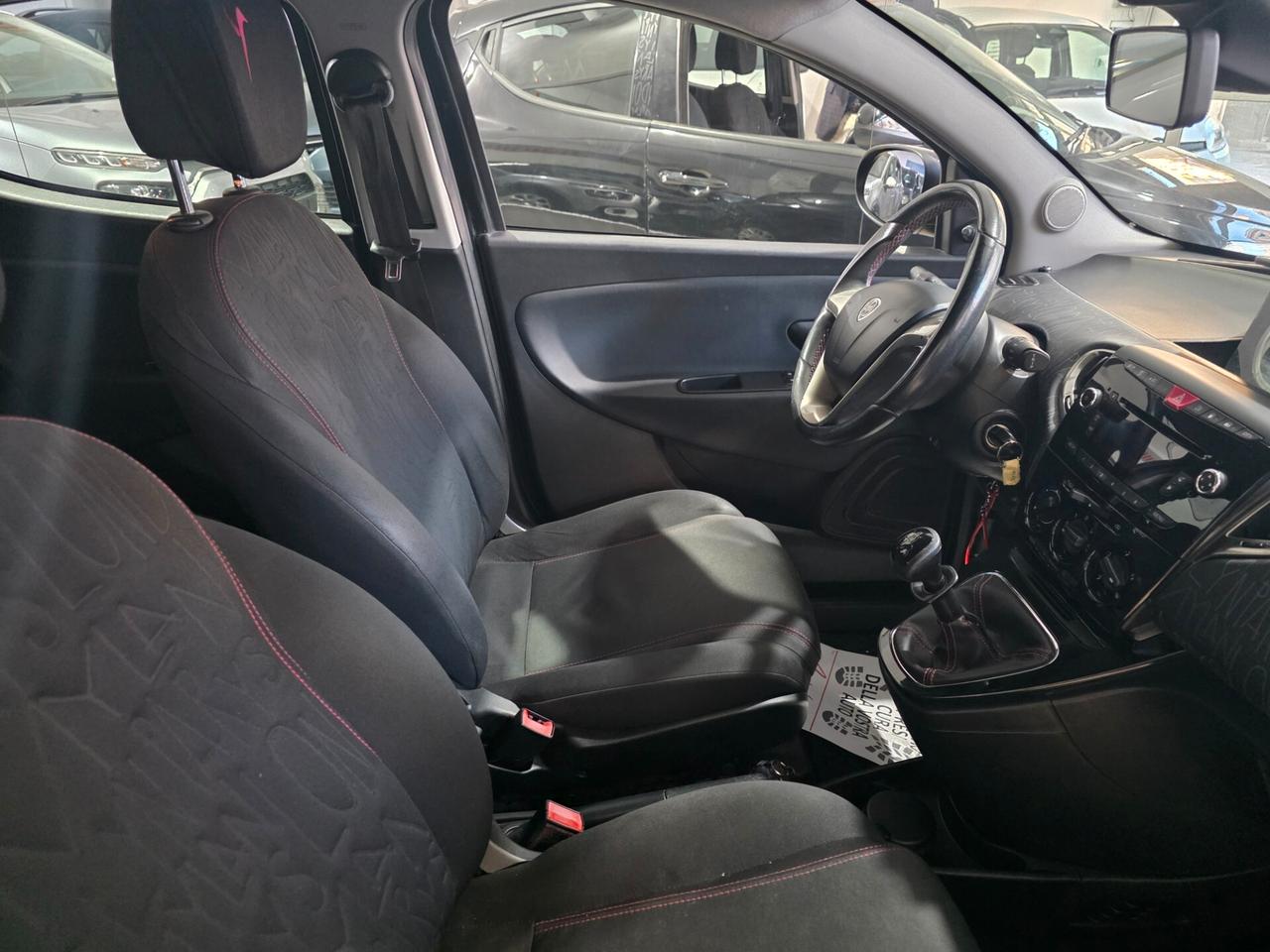 Lancia Ypsilon 1.2 GPL 69cv 1 PROPRIETARIO