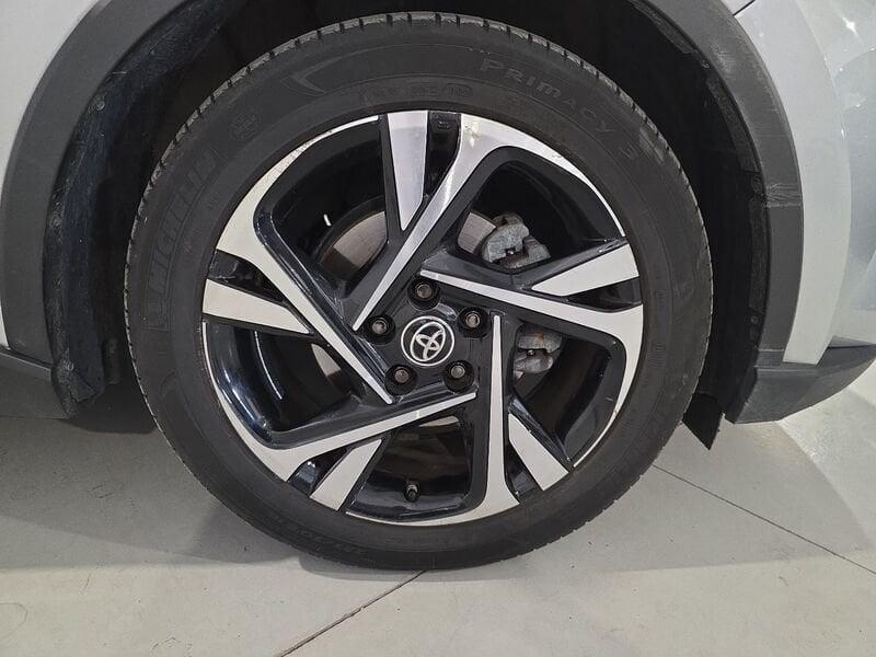 Toyota C-HR 1.8 Hybrid E-CVT Trend